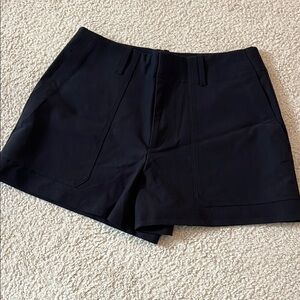Athleta Skyline Utility shorts